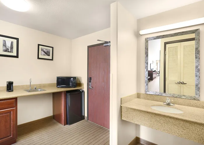 Hotel By Ihg